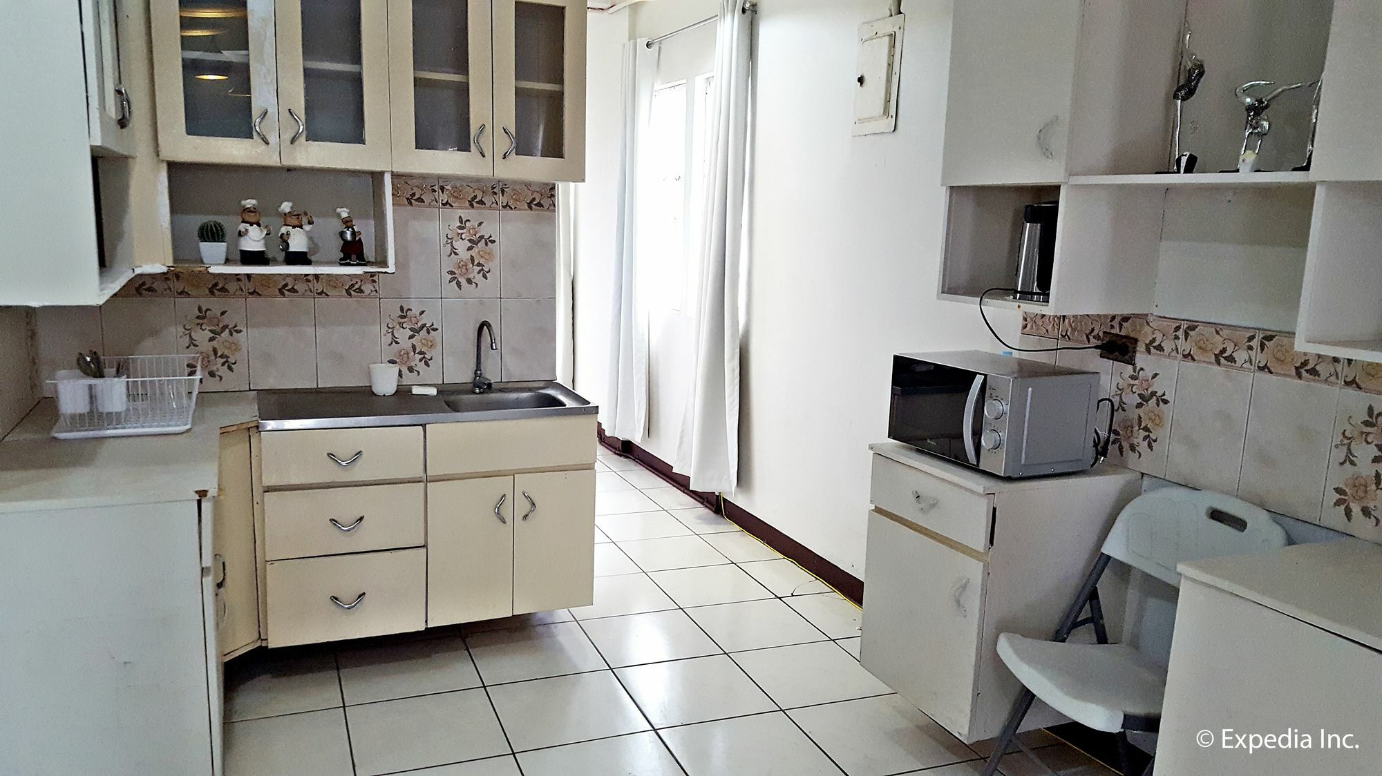 Tagaytay Modern Guesthouse - City Center Tagaytay City Bagian luar foto