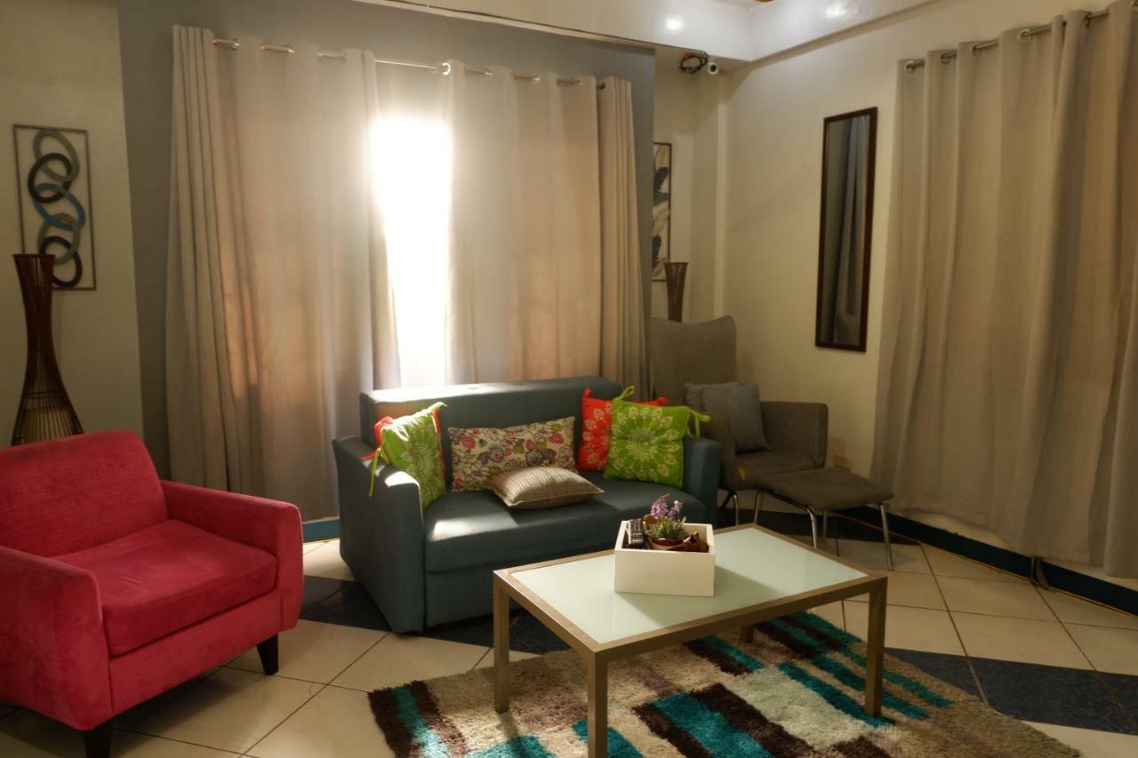 Tagaytay Modern Guesthouse - City Center Tagaytay City Bagian luar foto