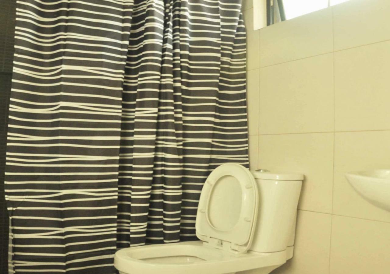Tagaytay Modern Guesthouse - City Center Tagaytay City Bagian luar foto