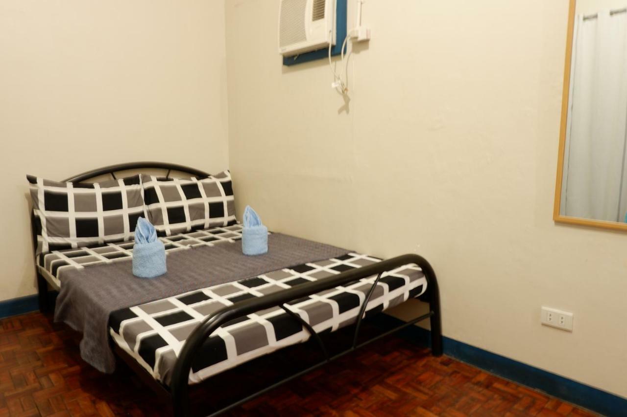 Tagaytay Modern Guesthouse - City Center Tagaytay City Bagian luar foto